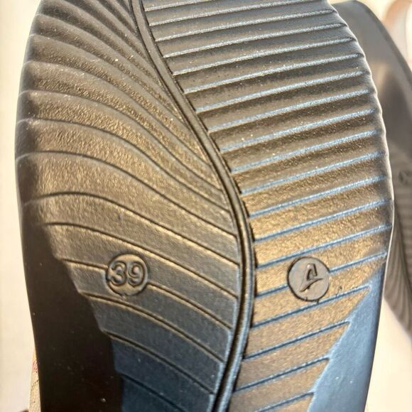 Flexus Acomar floral multi leather sandals EU 39 adjustable comfort casual elega - Picture 8 of 9